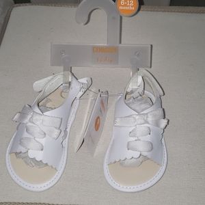 🆕️Gymboree babygirl sandals-6-12mths